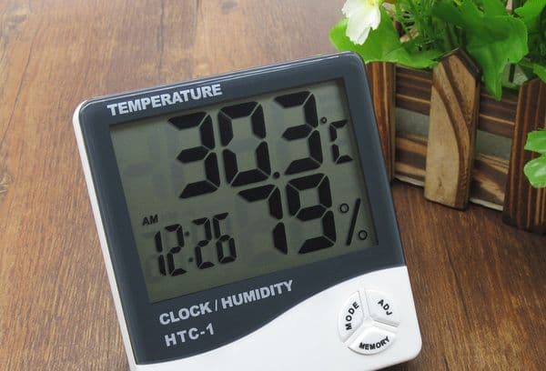 Higrometru digital termometru