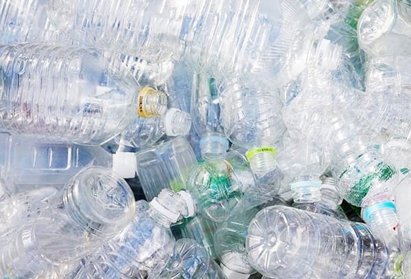 Sticle de plastic